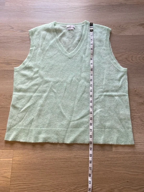Munrospun 100% Cashmere Mint Green Sleeveless Sweater Vest Top - Picture 8 of 9